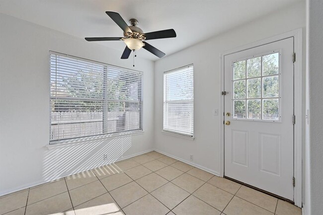 Building Photo - 480 Camelia Pkwy