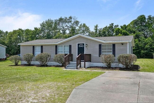 Building Photo - 226 Twin Creek Dr