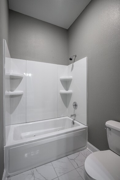 Building Photo - 235 NorthPark Dr