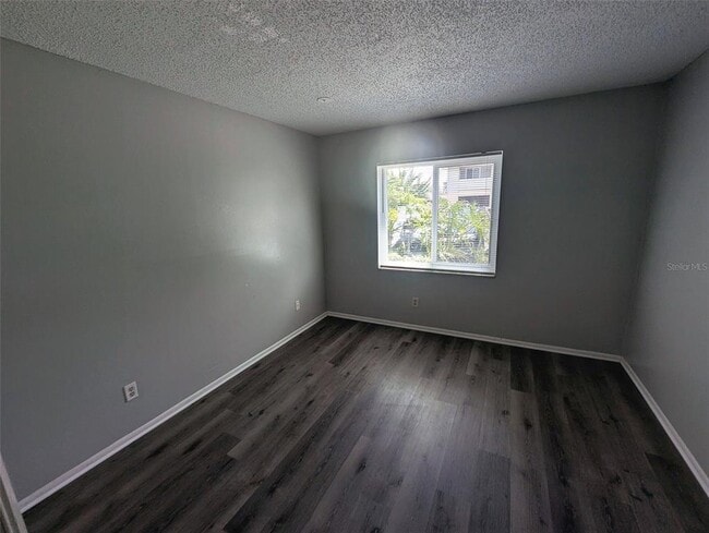Building Photo - 228 Thorntree Pl