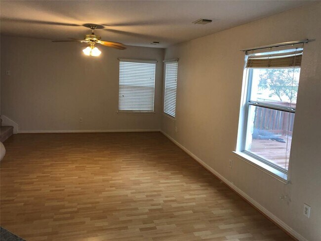Building Photo - 1617 Gaylord Dr
