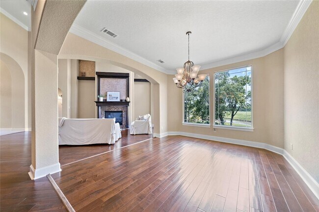 Building Photo - 19182 Grandview Point