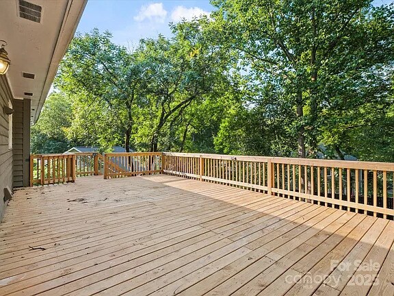 Building Photo - 3124 5th Street Pl NE