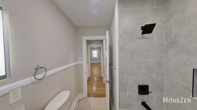 Building Photo - 7 Ratcale Ln