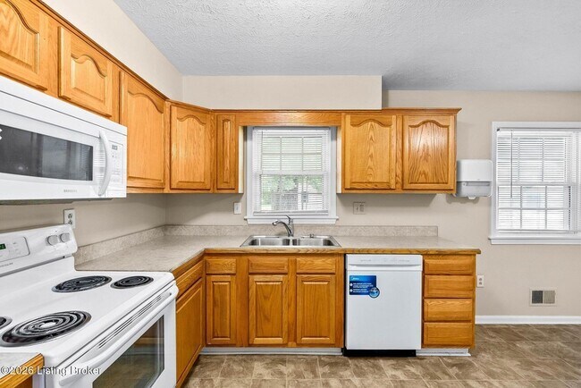 Building Photo - 7506 Pimlico Dr