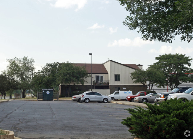 Building Photo - Boardwalk Apartments