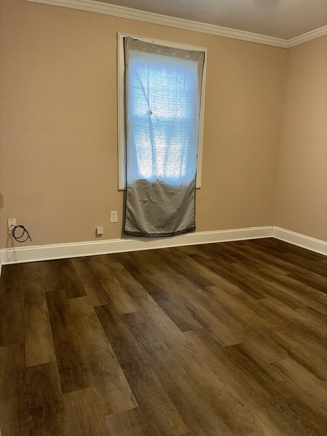 Building Photo - "Spacious 5-Bedroom Haven with 3 Baths and 3100 Sq Ft of Comfort in Easley!"