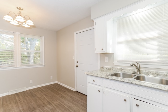 Building Photo - 9727 Marsh Ave