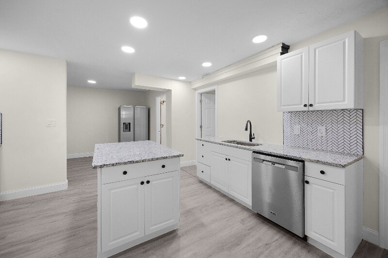 Building Photo - 2225 Aldridge Ave