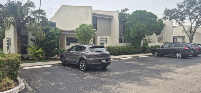 Building Photo - 1145 NW 98th Terrace