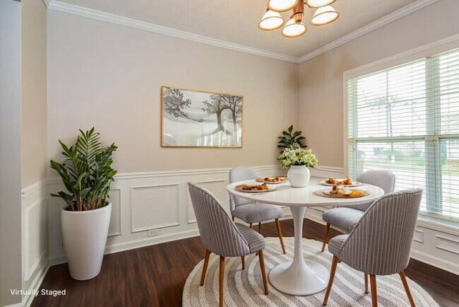 Building Photo - 701 Sweet Spice Way