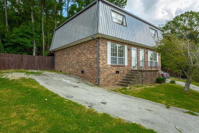 Primary Photo - 741 S Germantown Cir