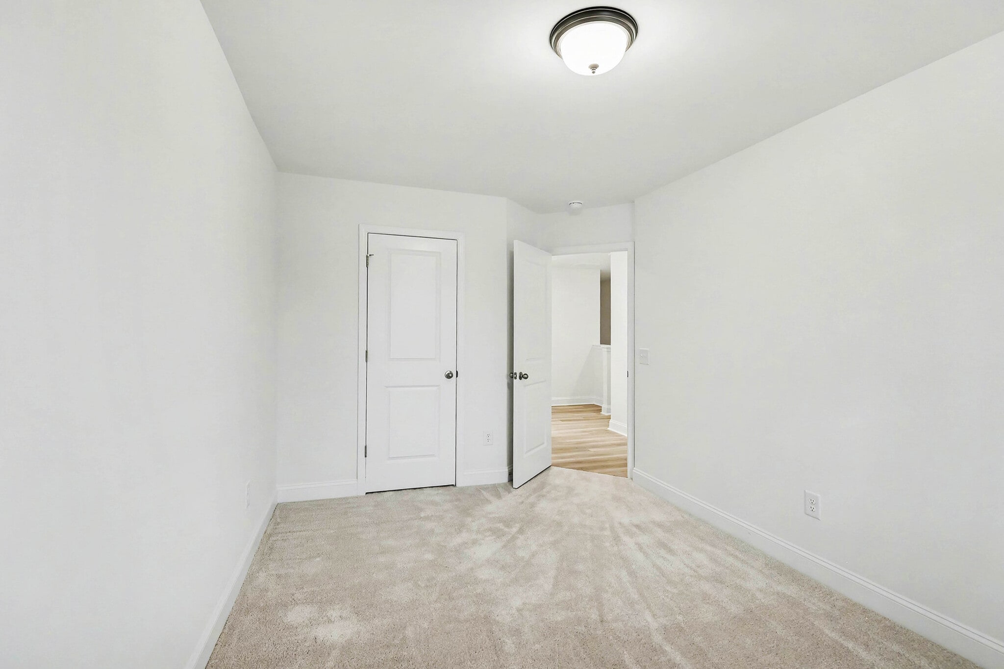 Building Photo - 2911 Herringbone Rd