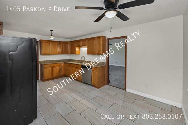 Building Photo - 1405 Parkdale Dr