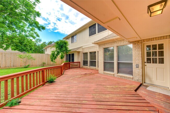 Building Photo - 14823 Atterbury Dr
