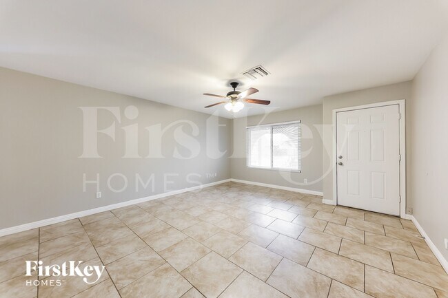 Building Photo - 5314 W Altadena Ave