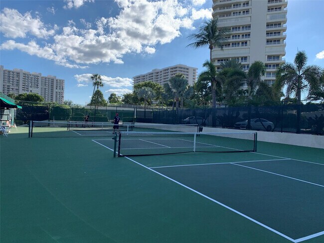 Building Photo - 4101 N Ocean Blvd