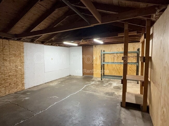 Building Photo - 1007 E North St