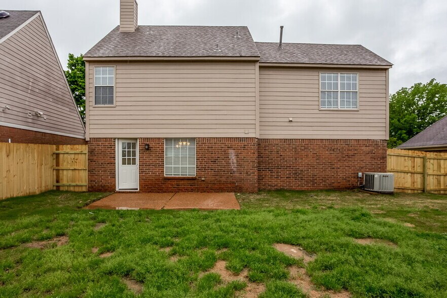 Building Photo - 7094 Mirage Ln