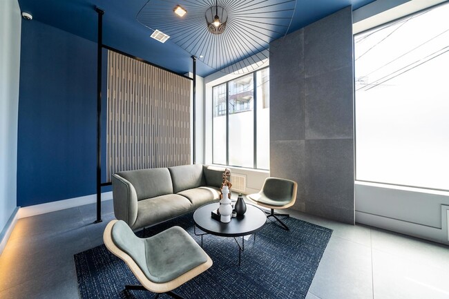 Building Photo - 338 Newark Ave