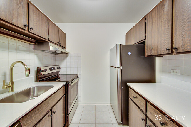 Primary Photo - Oak Lawn / The Vine Apartments / 1 Bed / P...