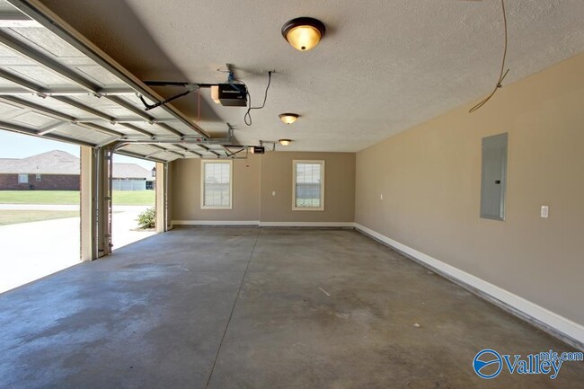 Building Photo - 25987 Caldera Dr