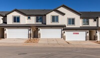 Building Photo - New Townhome in Long Valley Community