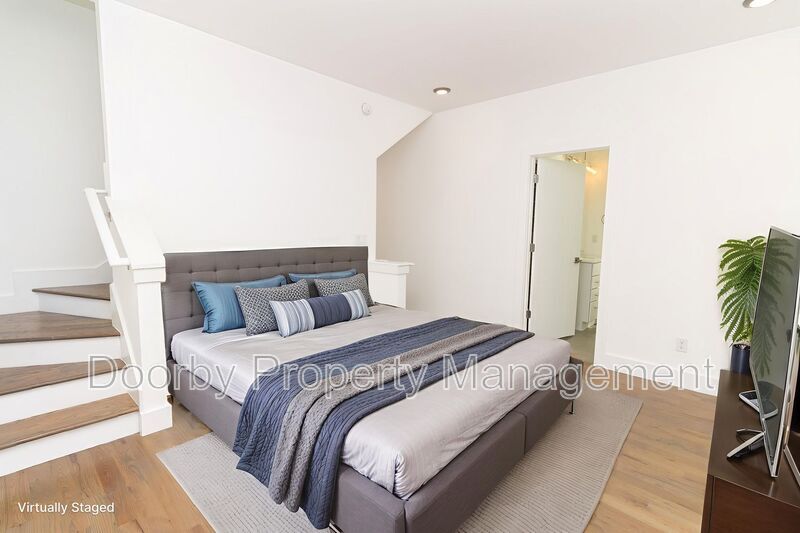 Building Photo - 1522 Adams St