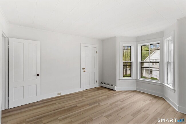 Building Photo - 63 Reynolds St