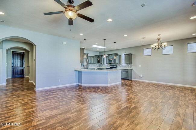 Building Photo - 14509 Holly Springs
