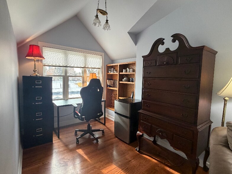 Building Photo - 420 N Downing St