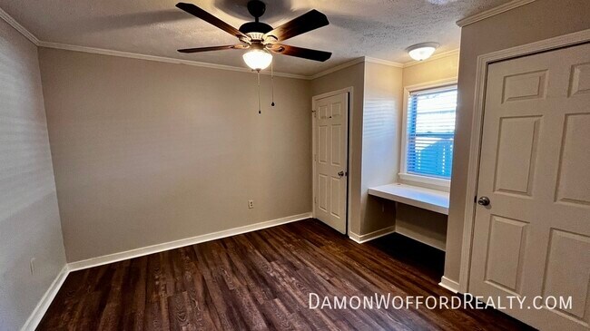 Building Photo - 120 Bellegrove Cir