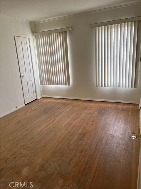 Building Photo - 425 S Palm Dr