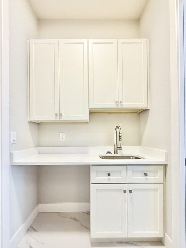 Building Photo - 20 Coxswain Dr