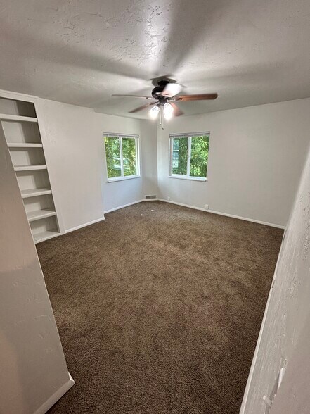 Building Photo - 254 E 700 S