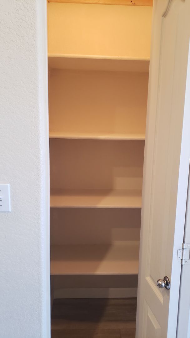 Building Photo - 1336 Vaquero Dr