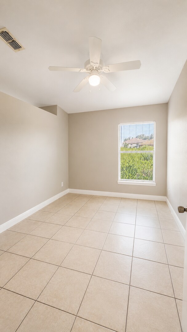 Building Photo - 2/2 + Den Available Now!