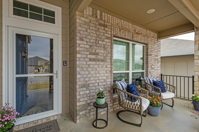 Building Photo - 2221 Clove Ct
