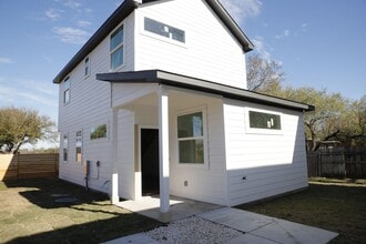 Building Photo - Modern Farmhouse East Austin