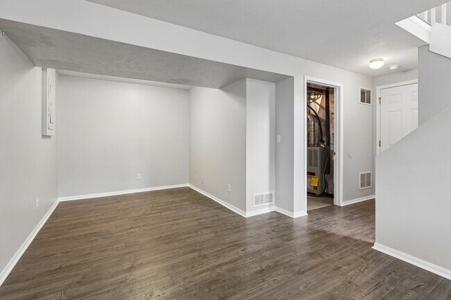 Building Photo - 17615 Olive St