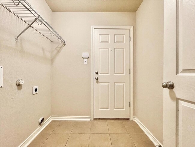 Building Photo - 110 Nick Price Loop