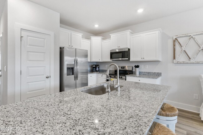 Building Photo - 205 Palmeras Marinas Ln