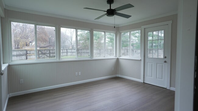 Building Photo - Spruce Hill