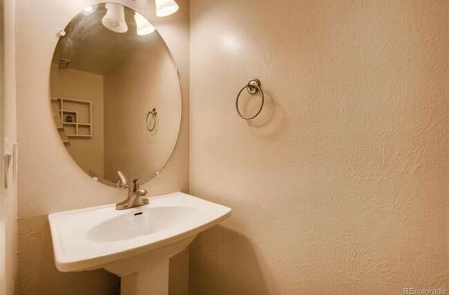 Building Photo - 4096 S Richfield St