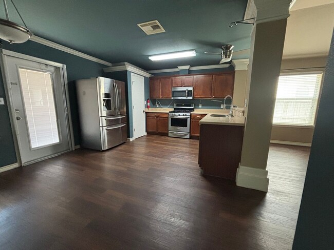 Building Photo - Charming 3BR House in Corpus Christi