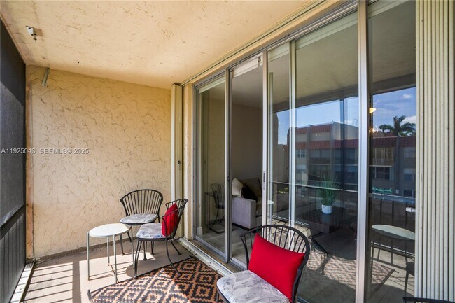 Building Photo - 777 S Federal Hwy