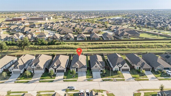 Building Photo - 5030 Morrison Dr