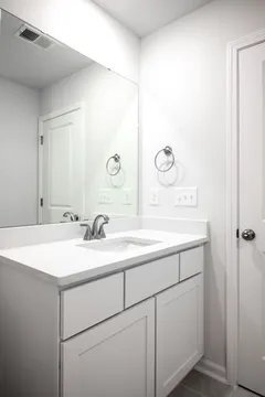 Building Photo - 118 McLauren Pl