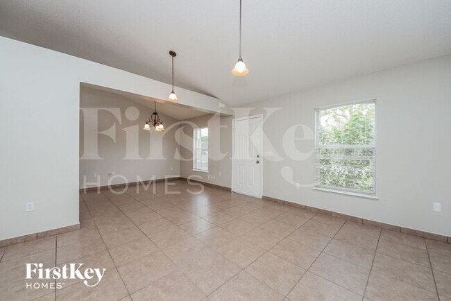 Building Photo - 431 Albatross Ct