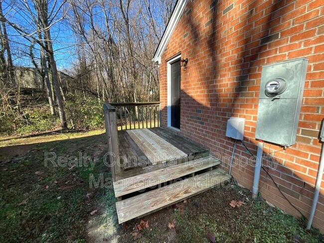 Building Photo - 1506 Hidden Creek Terrace